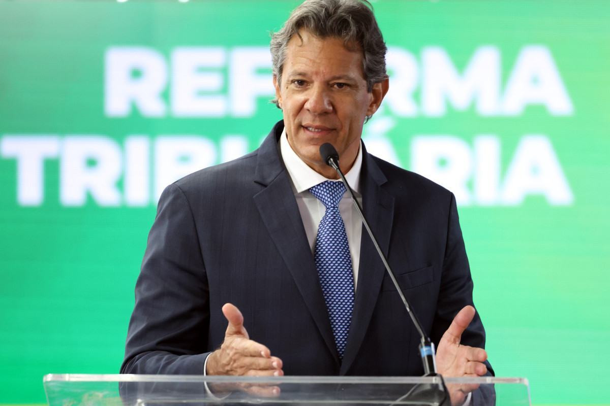 Haddad aciona Moraes para encerrar a&ccedil;&atilde;o de improbidade sobre ciclovia