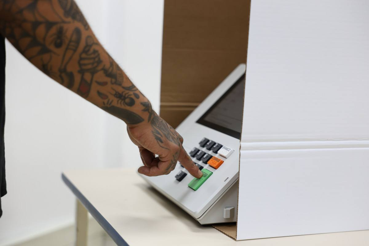 Recessos preocupam pelo adiamento de pautas relevantes