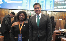 Estudante da rede p&uacute;blica de ensino fluminense &eacute; eleita Jovem Senadora