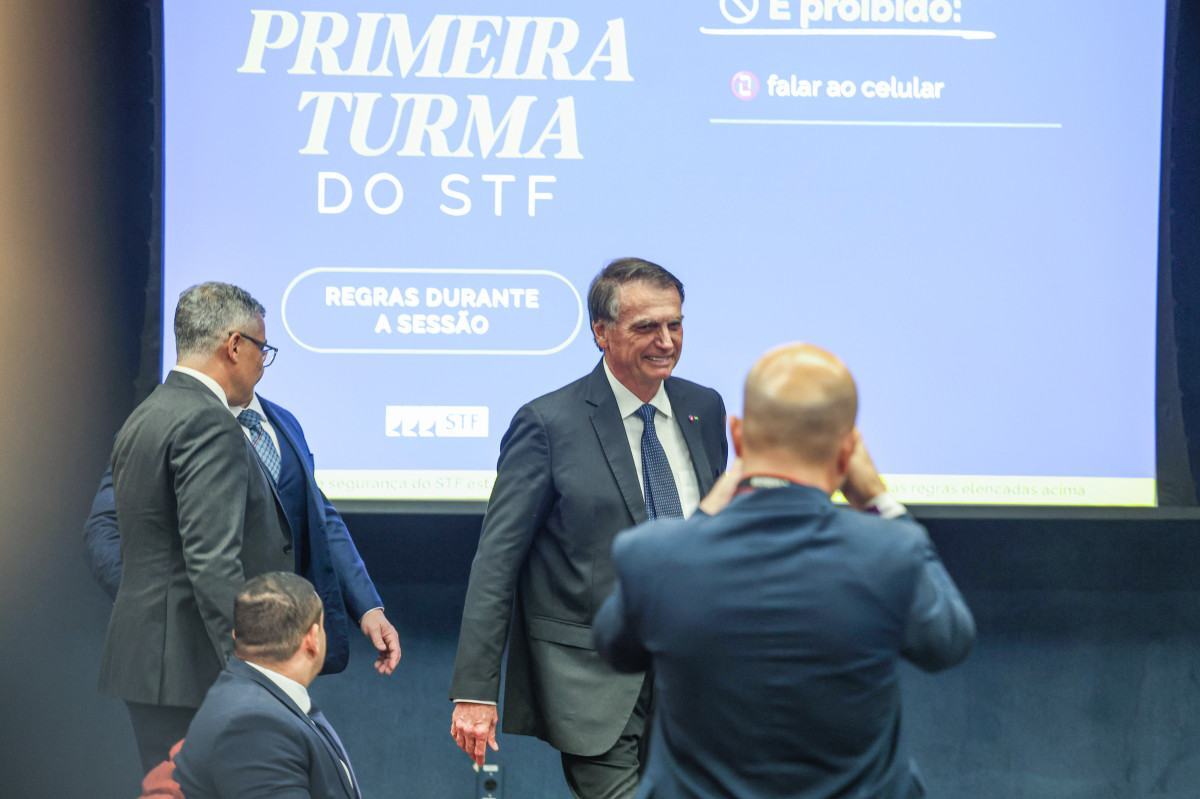 Moraes prepara decis&atilde;o sobre pris&atilde;o domiciliar de Bolsonaro