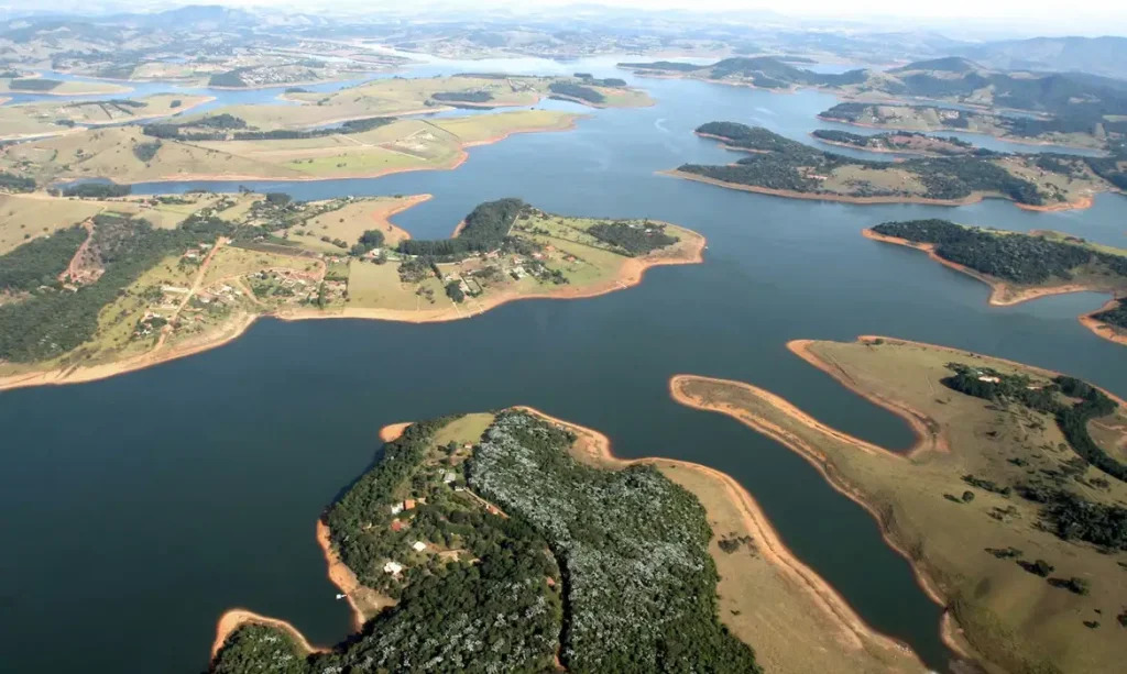 Sabesp amplia capta&ccedil;&atilde;o no Para&iacute;ba do Sul, no RJ, para refor&ccedil;ar Sistema Cantareira