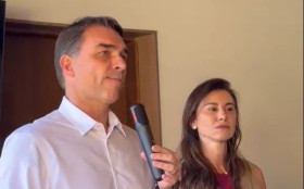Sem Michelle, Fl&aacute;vio busca conter desgaste no PL Mulher