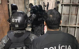 Megaopera&ccedil;&atilde;o mira atua&ccedil;&atilde;o do PCC em seis estados e cumpre 320 mandados