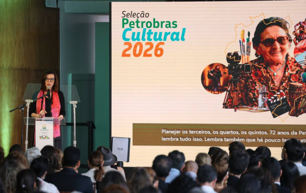 Gasolina deve acompanhar tend&ecirc;ncia
de queda