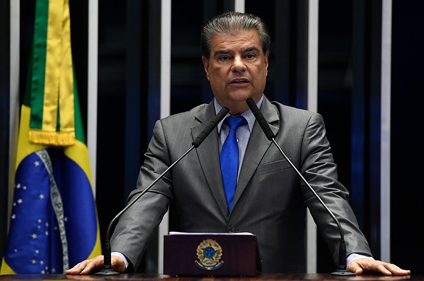 Servidor federal poder&aacute; atuar como MEI; projeto avan&ccedil;a &agrave; C&acirc;mara
