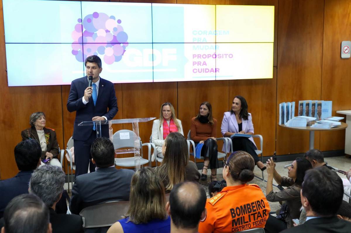 BRASILIANAS | Rede de Apoio &agrave;s M&atilde;es At&iacute;picas se torna pol&iacute;tica permanente e ganha estrutura dedicada no DF