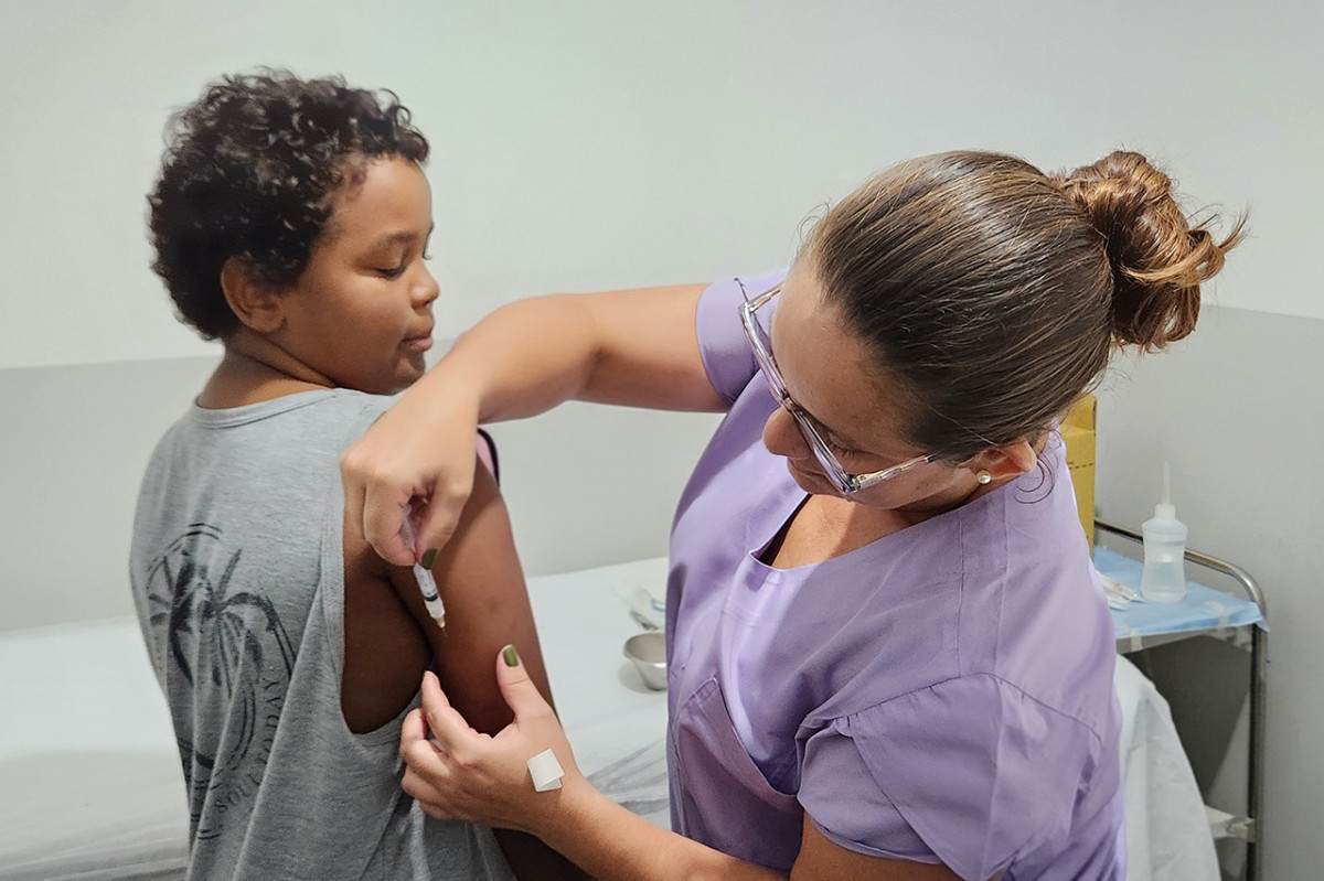 Campos amplia faixa et&aacute;ria de vacina&ccedil;&atilde;o para HPV para jovens de 9 a 19 anos