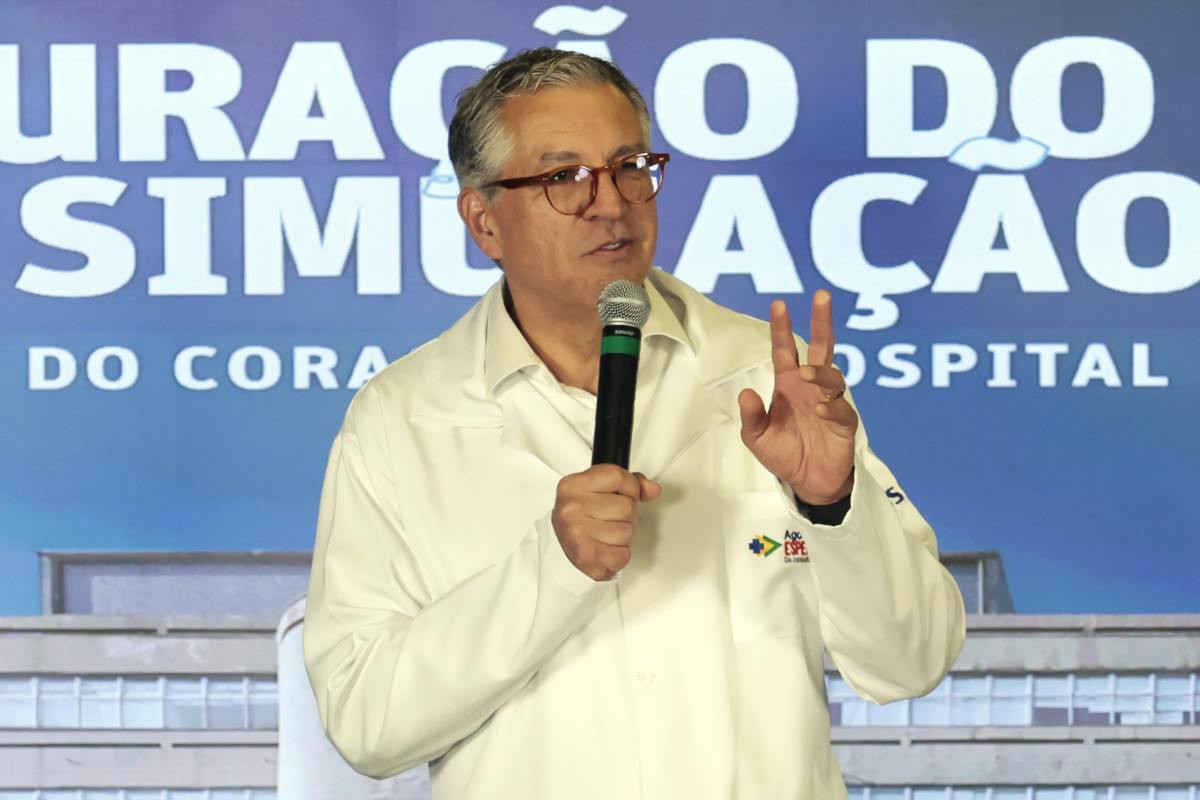 Alexandre Padilha anuncia programa para o SUS, em Campinas, com participa&ccedil;&atilde;o remota de Lula