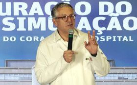 Alexandre Padilha anuncia programa para o SUS, em Campinas, com participa&ccedil;&atilde;o remota de Lula