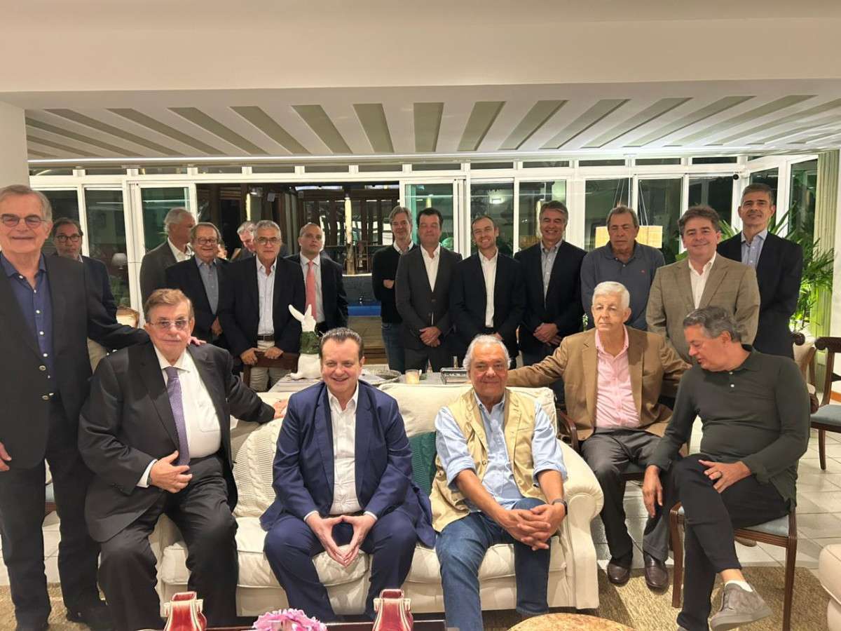 Paes falta a reuni&atilde;o com Kassab no Rio