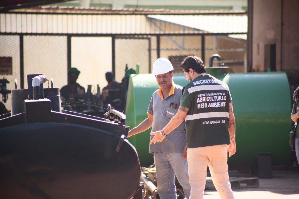 Inea vistoria empresa de refino de &oacute;leos lubrificantes