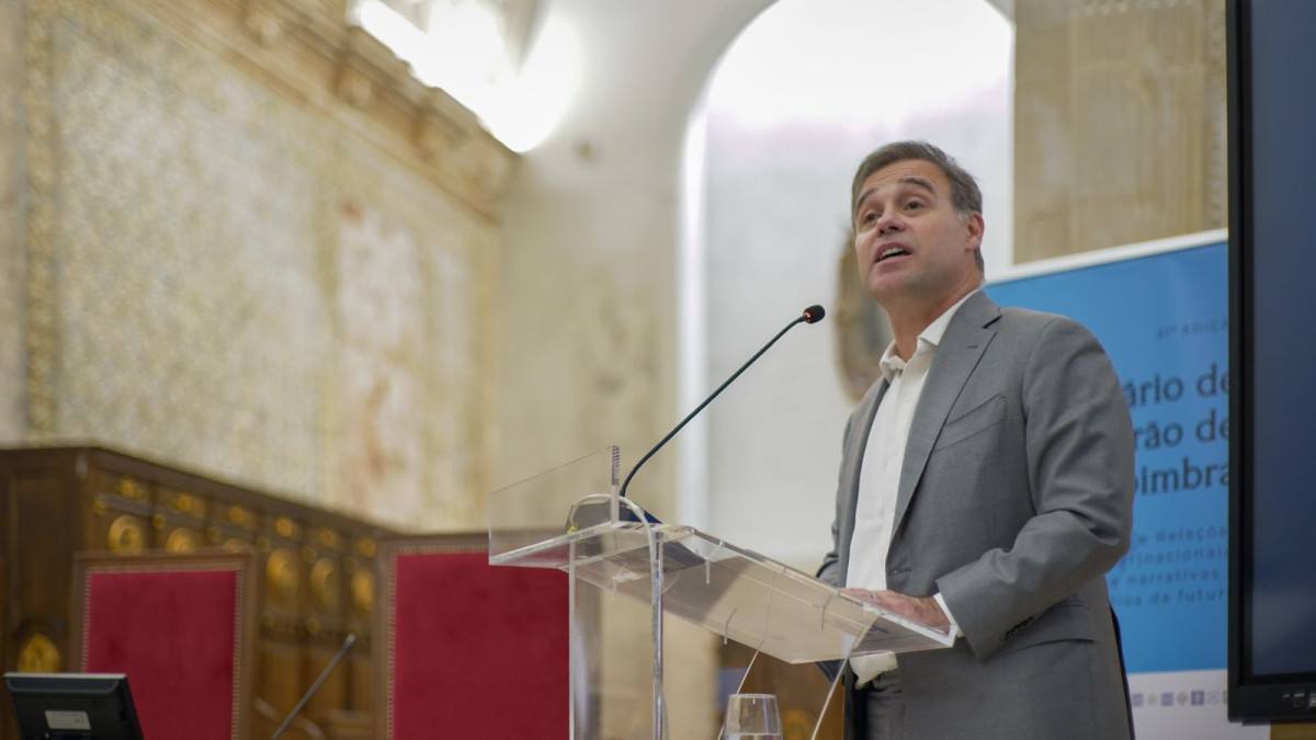 Semin&aacute;rio em Coimbra re&uacute;ne magistrados e acad&ecirc;micos de Brasil e Portugal