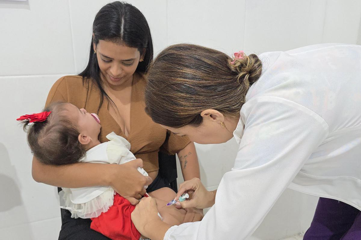 Centro de Imuniza&ccedil;&atilde;o de Campos tem alta procura da Pneumo 20