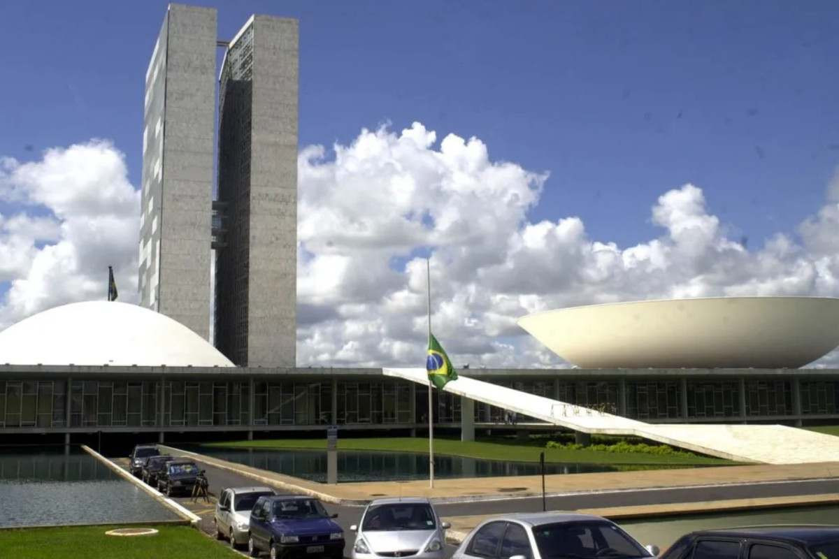 Governo paga recorde de R$ 33,8 bilh&otilde;es em emendas em ano eleitoral