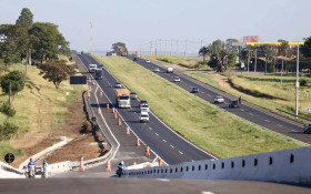 Rodovias paulistas devem receber mais de 32 milh&otilde;es de ve&iacute;culos no feriado