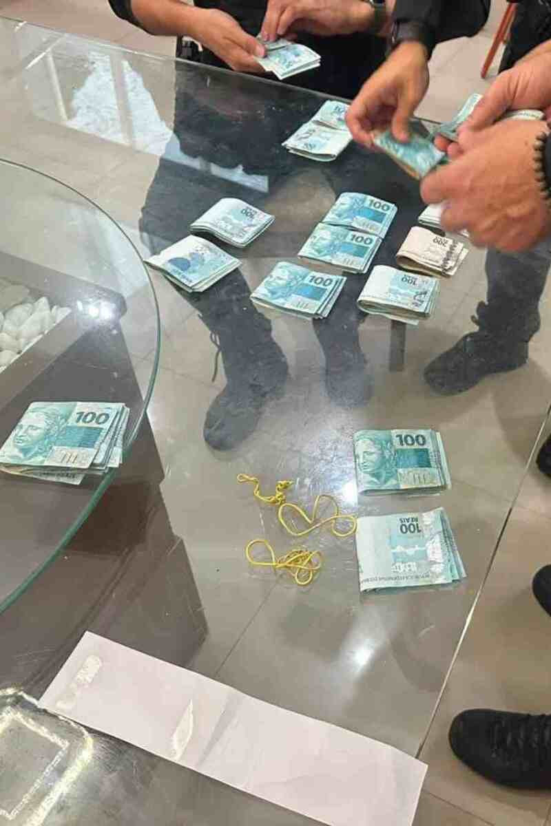 BRASILIANAS | 'Opera&ccedil;&atilde;o M&atilde;o Dupla' apura desvio e fraudes em contratos de R$ 33 milh&otilde;es no DER‑DF