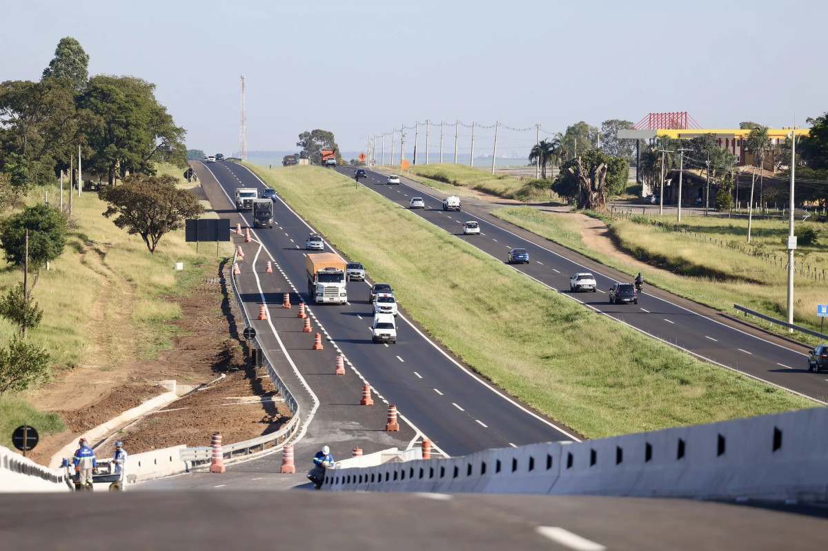 Rodovias paulistas devem receber mais de 32 milh&otilde;es de ve&iacute;culos no feriado