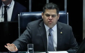 PT do Senado foge da briga contra Davi Alcolumbre