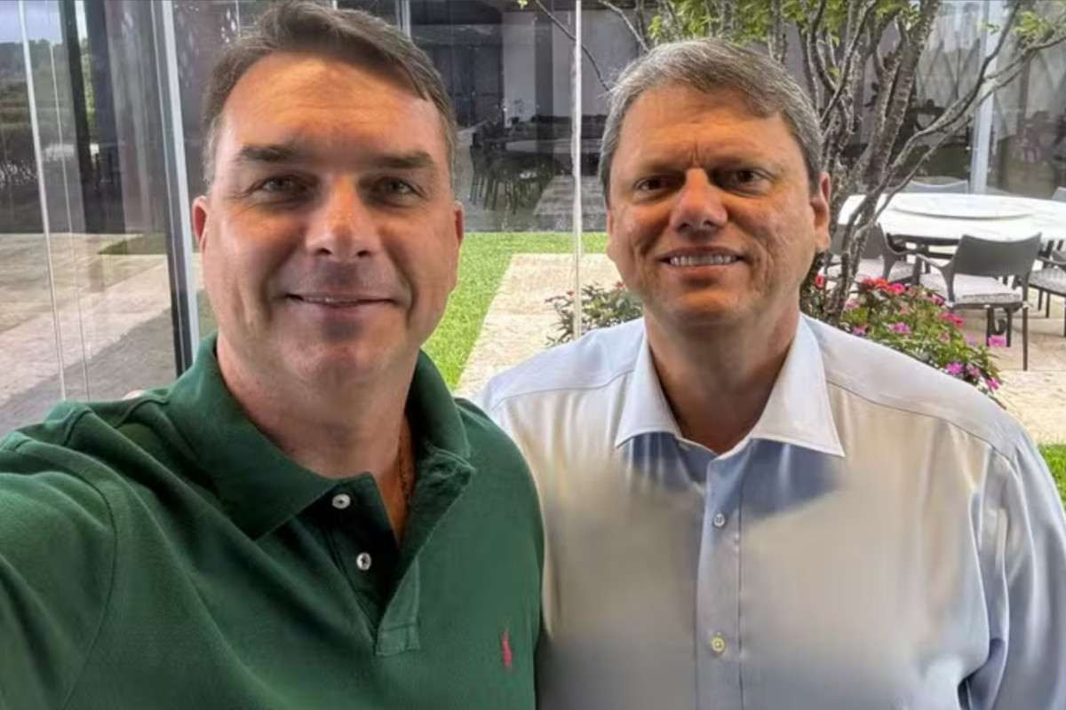 Partido de Tarc&iacute;sio v&ecirc; "frustra&ccedil;&atilde;o" com candidatura de Fl&aacute;vio Bolsonaro