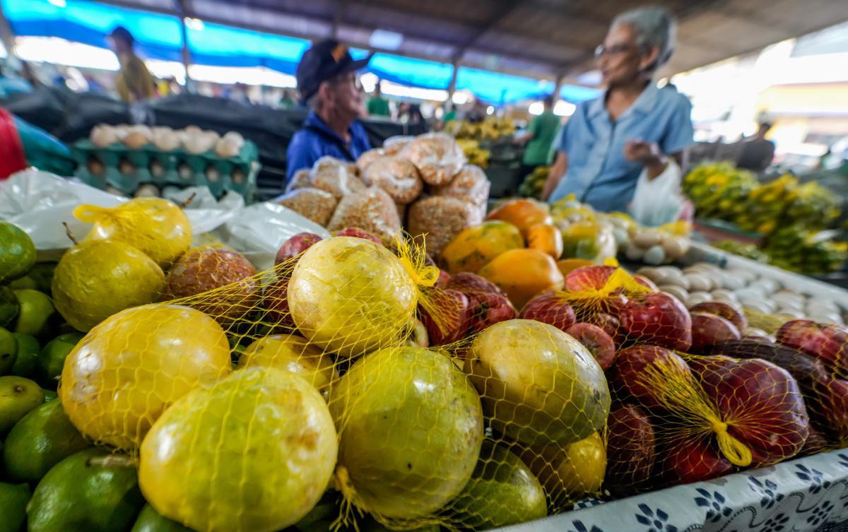 Pre&ccedil;o de alimentos recua em junho