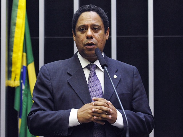 Orlando Silva pede investiga&ccedil;&atilde;o no MP Eleitoral contra Fl&aacute;vio Bolsonaro