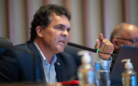 BRASILIANAS | Projeto pro&iacute;be publicidade de BETs em espa&ccedil;os p&uacute;blicos no DF e segue movimento nacional de restri&ccedil;&atilde;o
