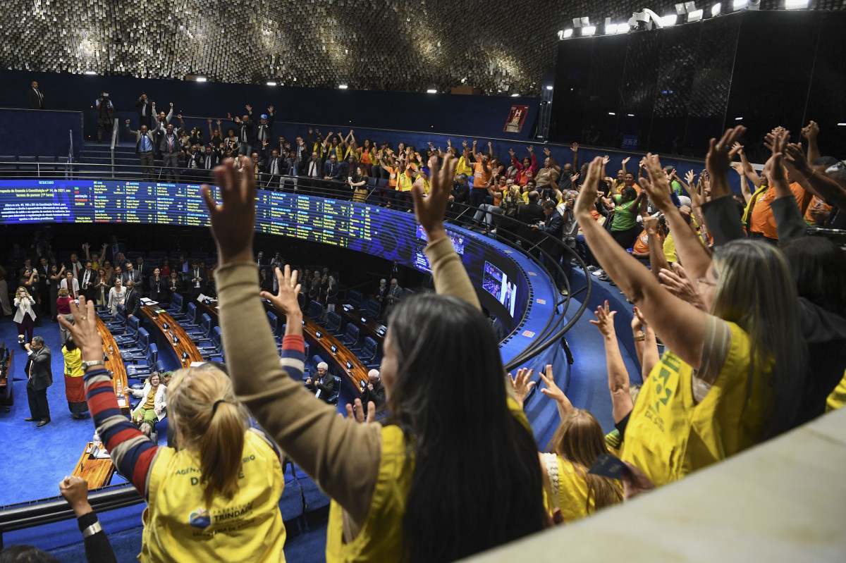 Senado aprova pauta‑bomba com impacto de R$ 27 bilh&otilde;es no Or&ccedil;amento
