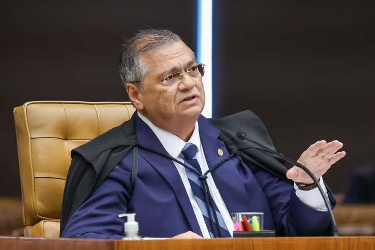Dino d&aacute; 30 dias para C&acirc;mara e Senado explicarem "emendas terceirizadas"