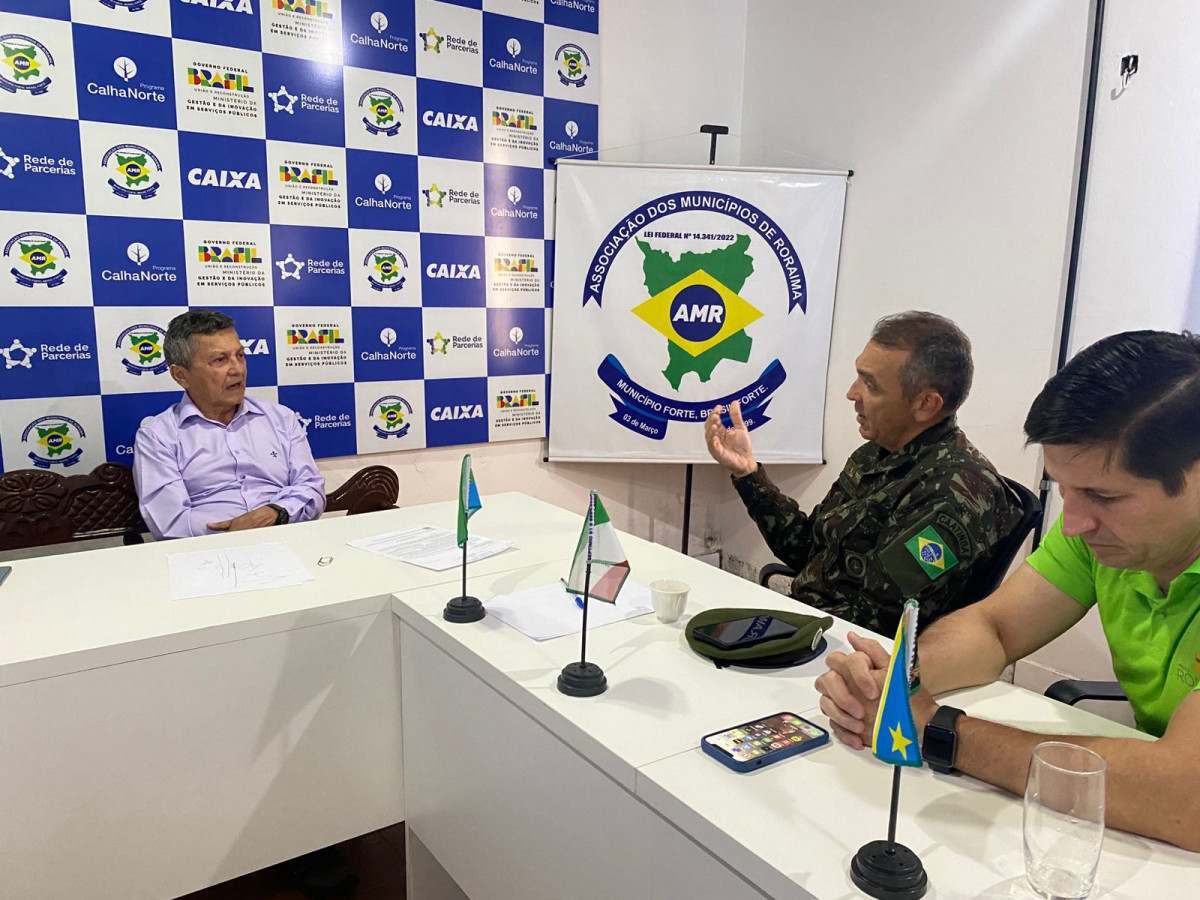 Munic&iacute;pios discutem projeto social em Roraima