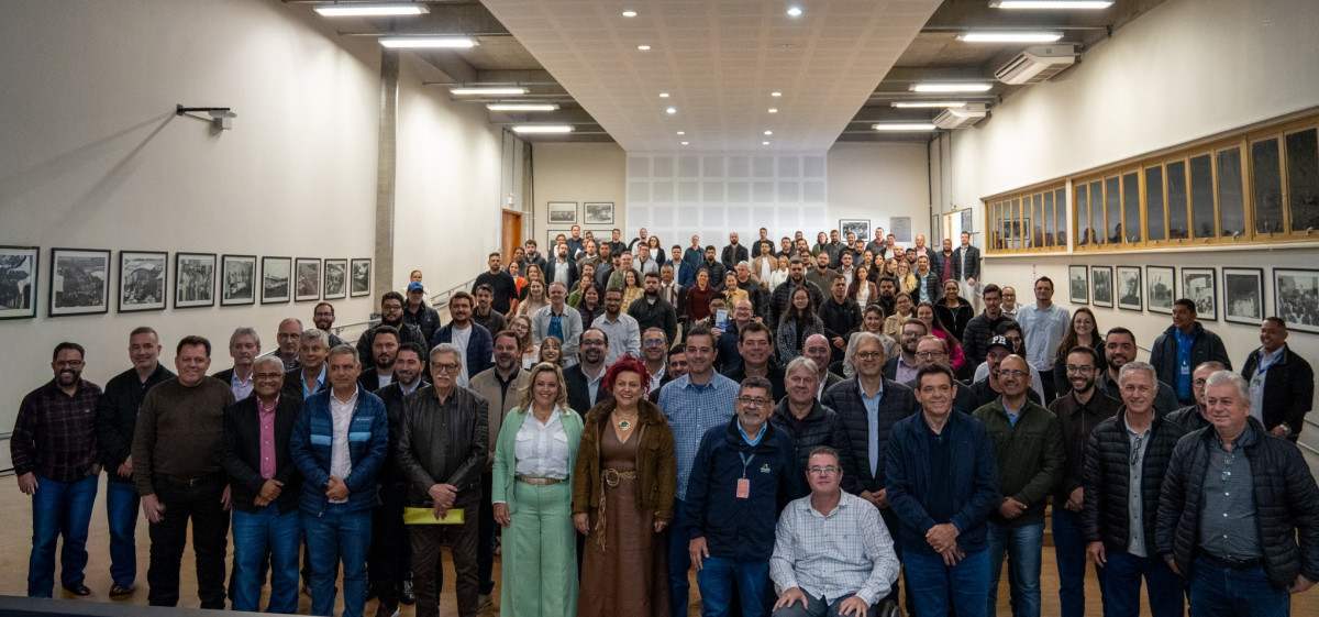 Munic&iacute;pios avan&ccedil;am em projeto de tecnologia