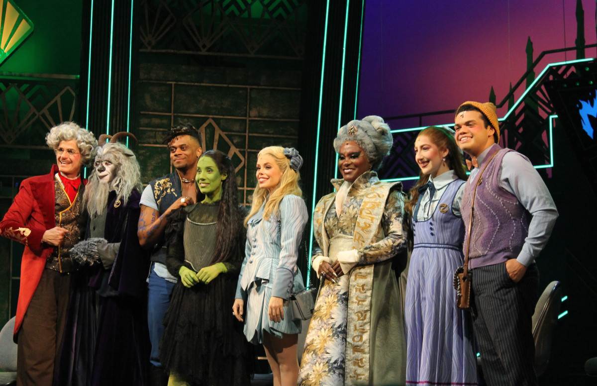 Muito al&eacute;m de Oz: Wicked desembarca no Rio