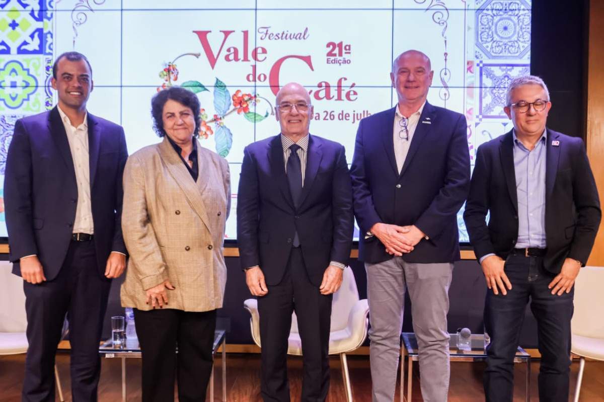 Fecom&eacute;rcio RJ sedia lan&ccedil;amento da 21&ordf; edi&ccedil;&atilde;o do Festival Vale do Caf&eacute;