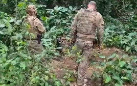 Cabe&ccedil;a humana &eacute; encontrada em poss&iacute;vel cemit&eacute;rio clandestino no Rio