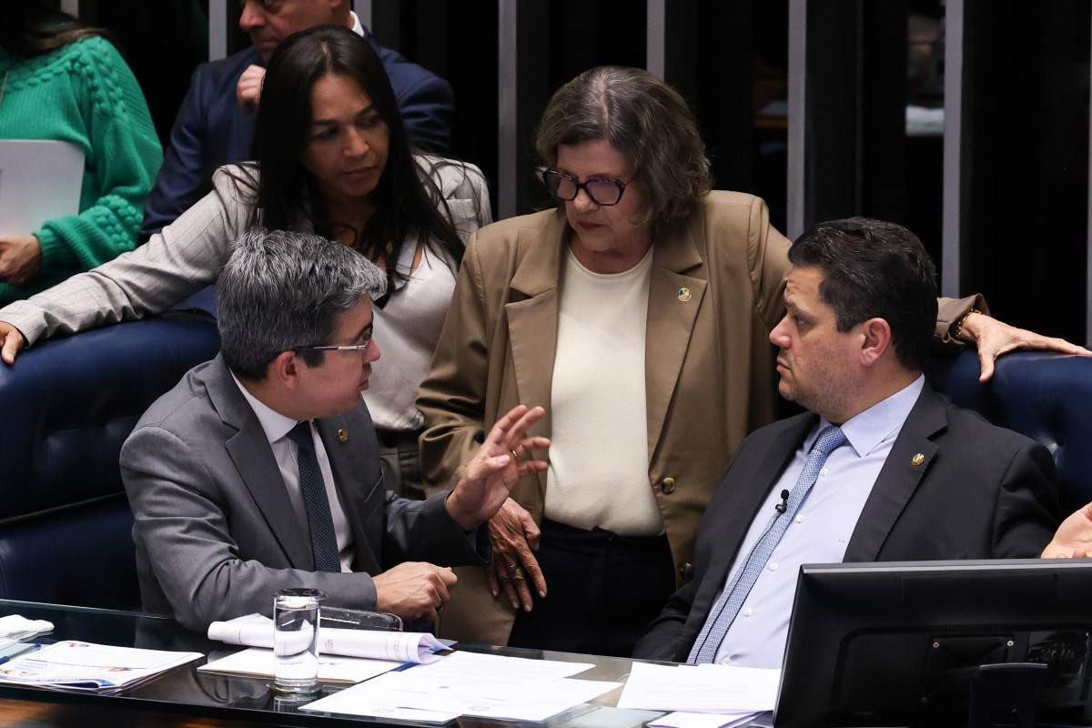 Teresa Leit&atilde;o admite "um mal estar profundo" no Senado