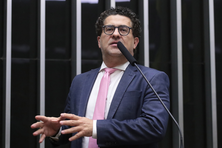 Projeto pro&iacute;be oferta de cr&eacute;dito em apps para benefici&aacute;rios do INSS