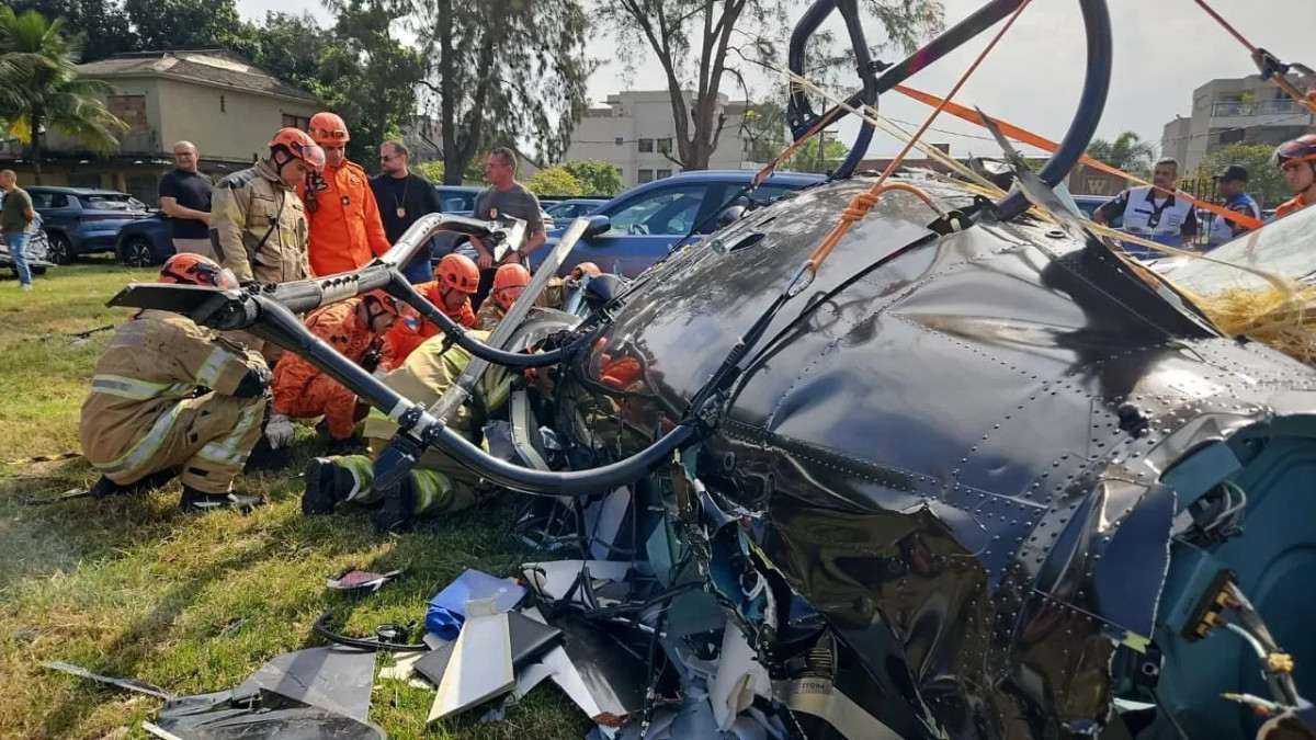 Relat&oacute;rio aponta rotas coincidentes de aeronaves em colis&atilde;o no Recreio