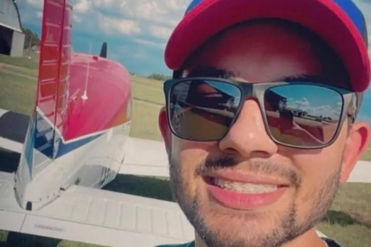 Batismo com "banho de &oacute;leo" mata aluno de avia&ccedil;&atilde;o no Paran&aacute;