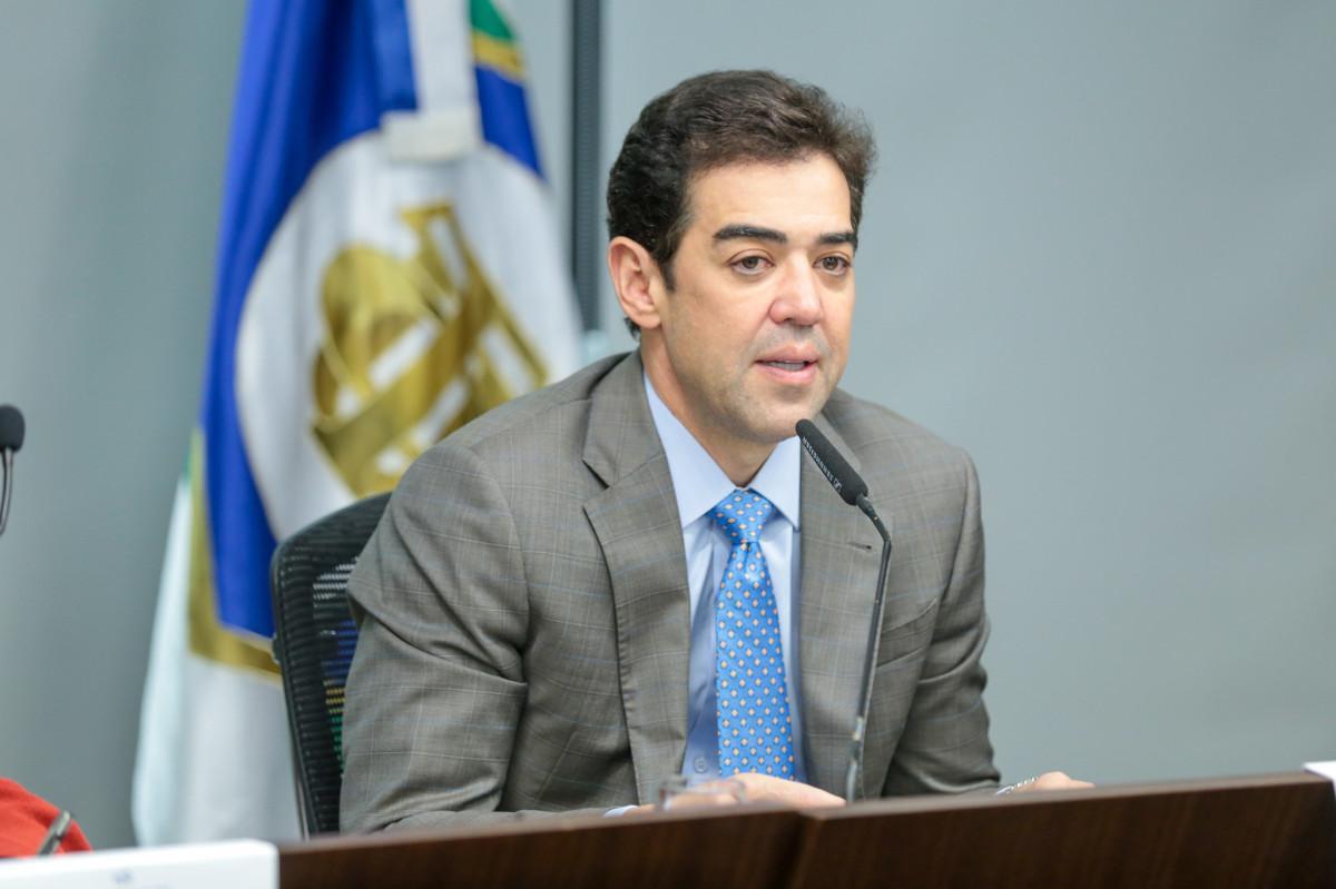Bruno Dantas formaliza ren&uacute;ncia ao cargo de ministro do TCU