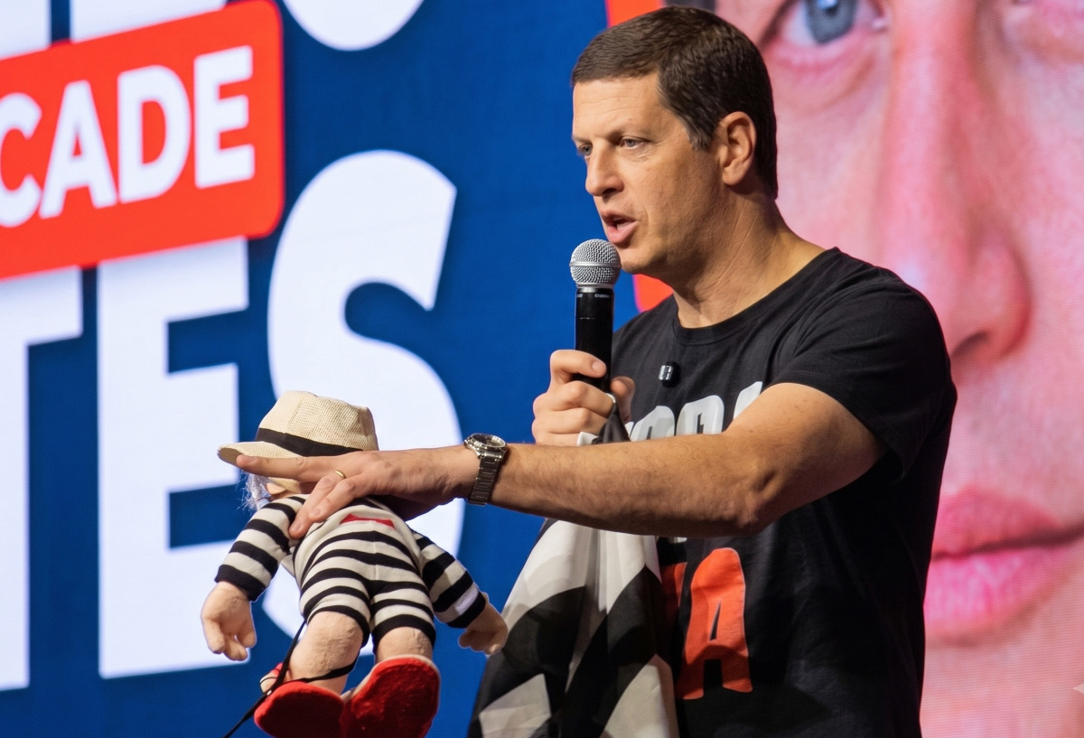 Ricardo Salles critica esquerda e Centr&atilde;o