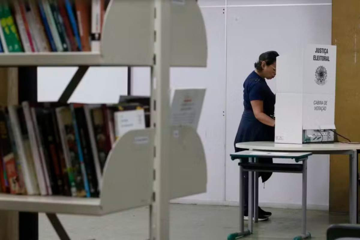 Brasil tem 158 milh&otilde;es de eleitores, diz TSE; mulheres s&atilde;o maioria
