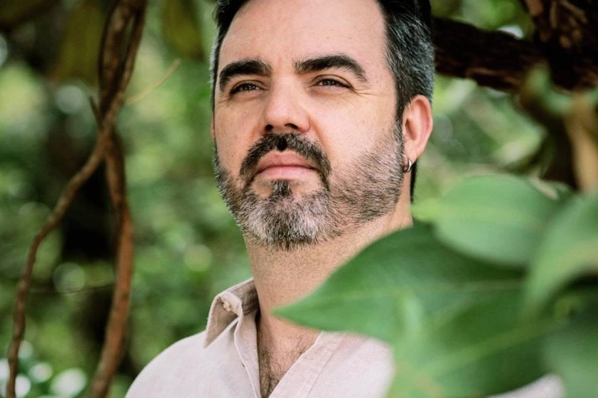 BRASILIANAS | Fl&aacute;vio Resende participa de colet&acirc;nea que celebra a mem&oacute;ria e a cultura do Guar&aacute;