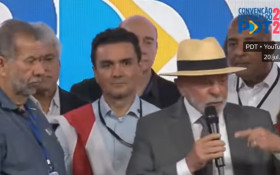 Em conven&ccedil;&atilde;o, PDT fecha apoio &agrave; reelei&ccedil;&atilde;o de Lula