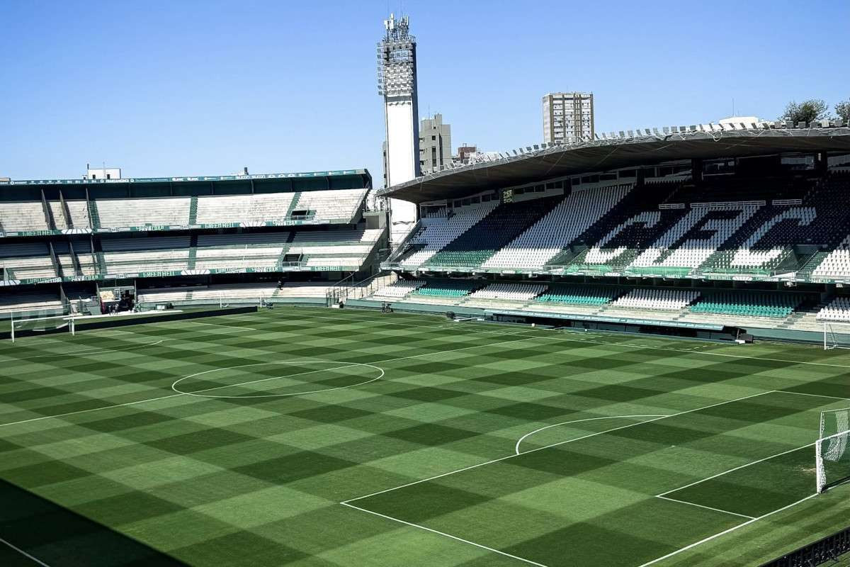 PR: jogo entre Coritiba e Palmeiras receber&aacute; a campanha do agasalho