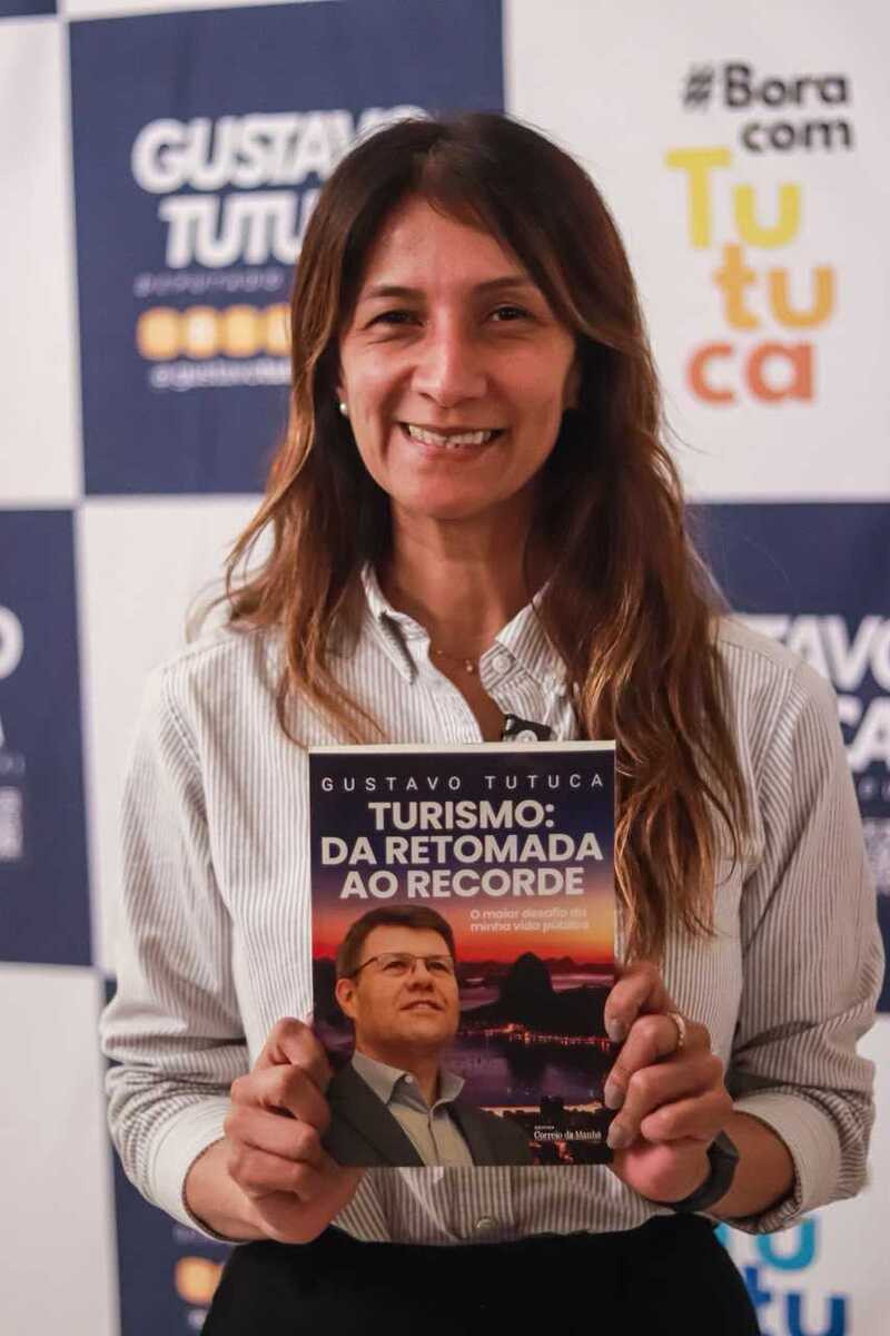 Prefeita de Barra do Piraí, Kátia Miki, durante o evento