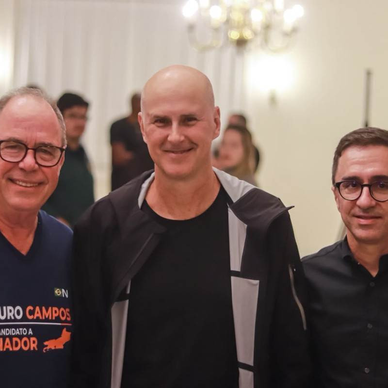Da esquerda para direita: o empresário e pré-candidato ao Senado, Mauro Campos; o prefeito de Resende, Tande Vieira; e o ex-prefeito de Pinheiral, Ednardo Barbosa