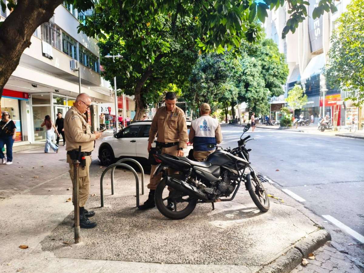 Projeto Rio em Ordem autua 168 ve&iacute;culos na Zona Sul
