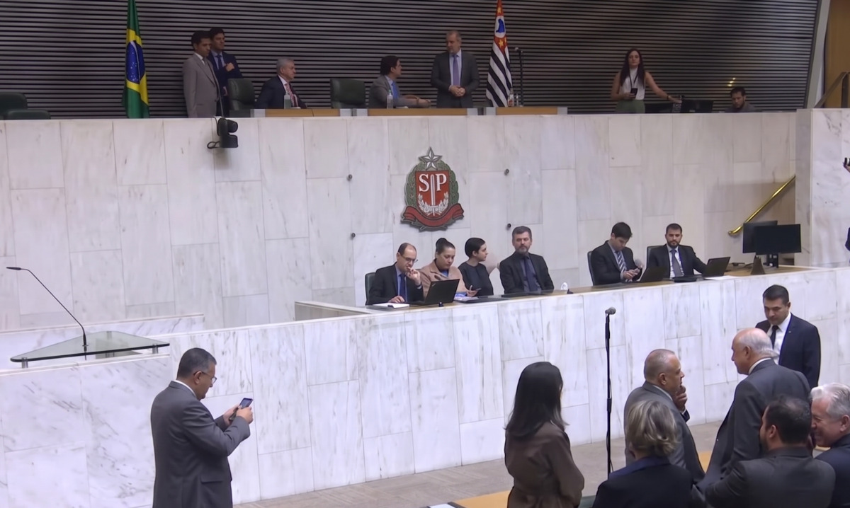 Ap&oacute;s quase 2 meses, LDO 2027 &eacute; aprovada
