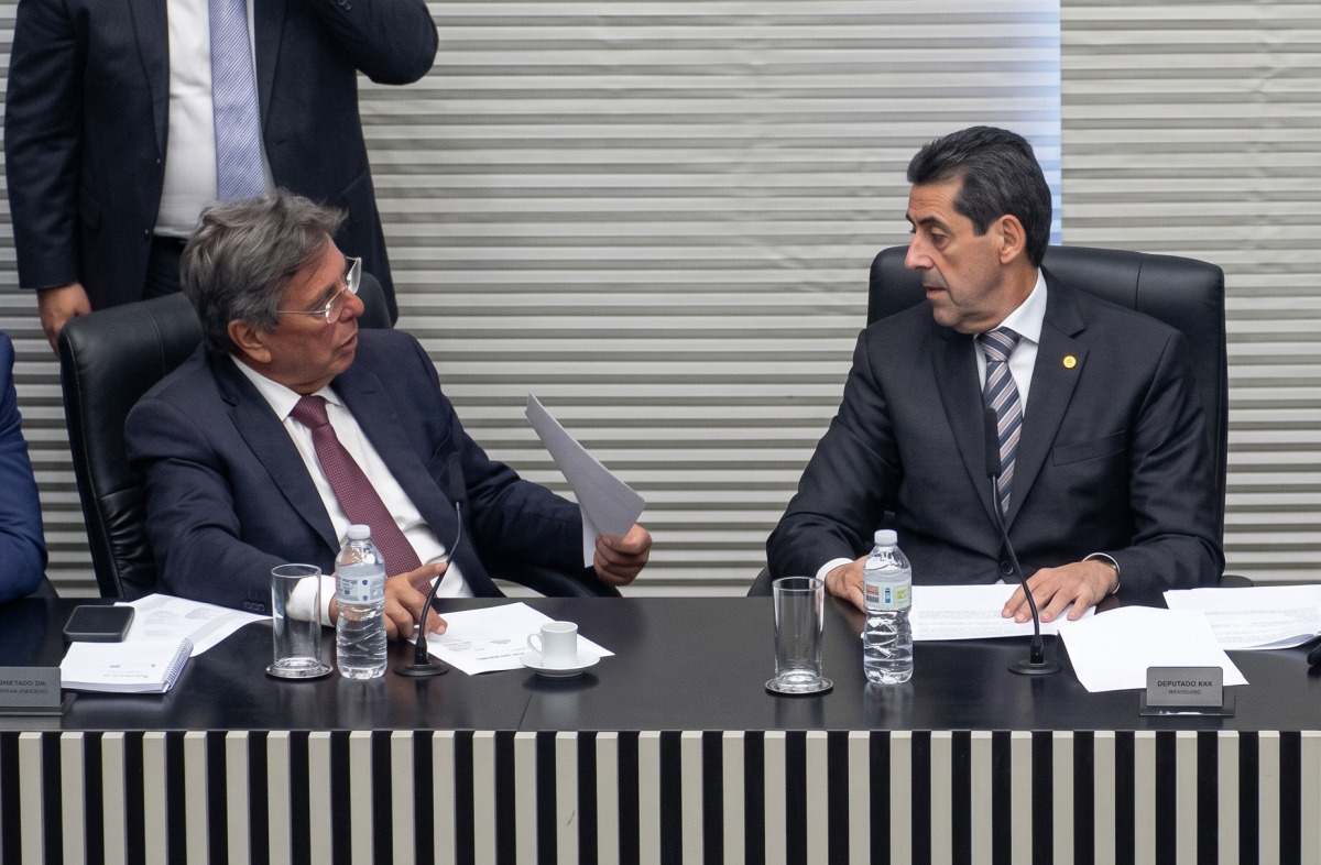 CPIs da Alesp aprovam convoca&ccedil;&atilde;o de empresas e condu&ccedil;&atilde;o coercitiva