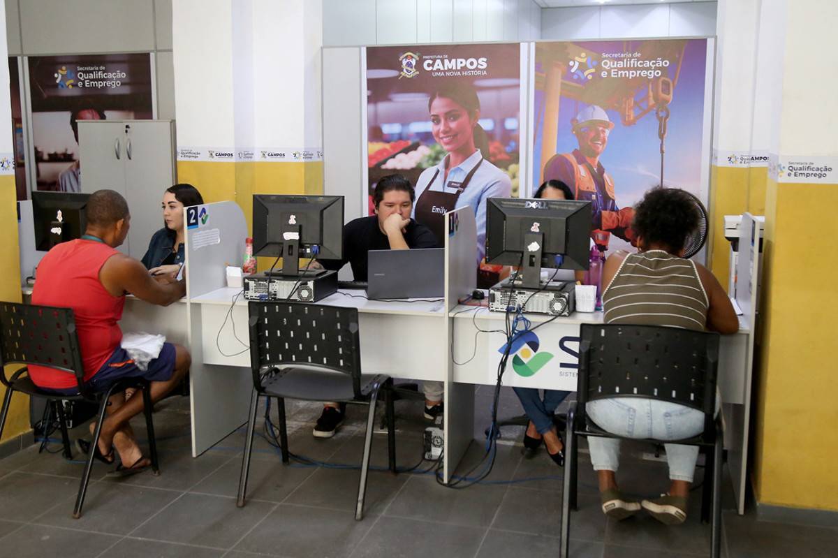 Espa&ccedil;o da Oportunidade de Campos com 396 vagas de emprego