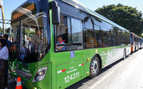 BRASILIANAS | DF se destaca e &eacute; o segundo maior mercado de &ocirc;nibus el&eacute;tricos no pa&iacute;s